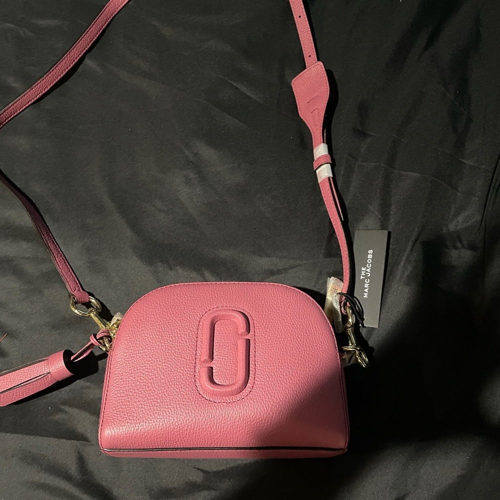 Authentic‼️Rose color Marc Jacobs cross body. Never worn